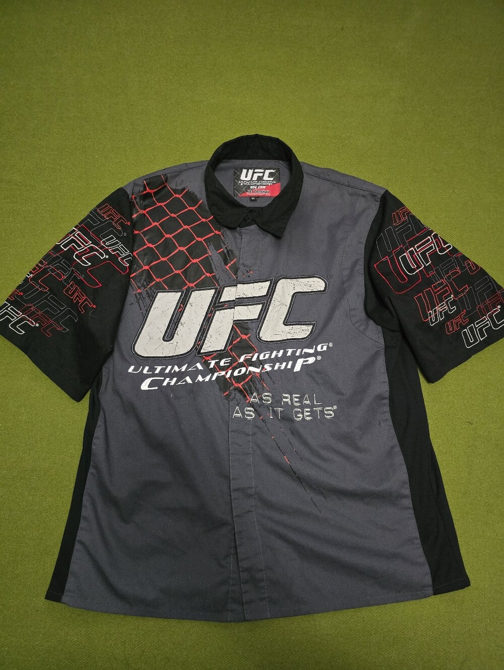 UFC Gray & Black Short Sleeve Logo Button-Up